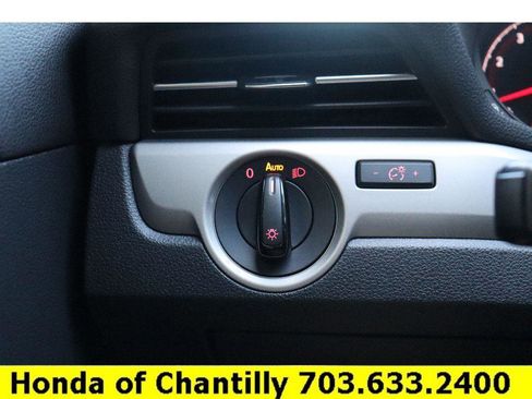 Used 2020 Volkswagen Passat 2.0T SE w/ Sunroof Package image 14