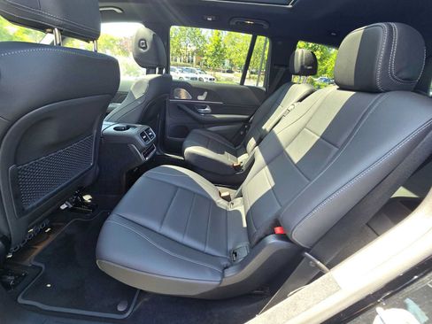 Used 2026 Mercedes-Benz GLS 450 4MATIC image 20