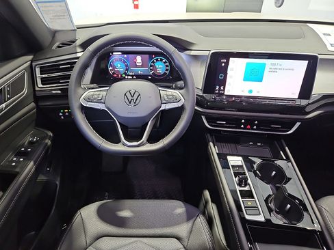New 2026 Volkswagen Atlas Cross Sport SE FWD image 15