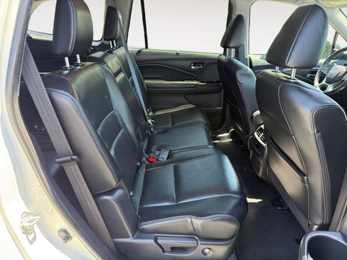 Used 2019 Honda Pilot EX-L image 18