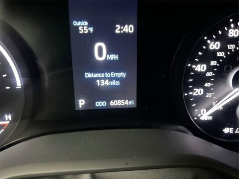 Used 2024 Toyota Sienna XLE image 13