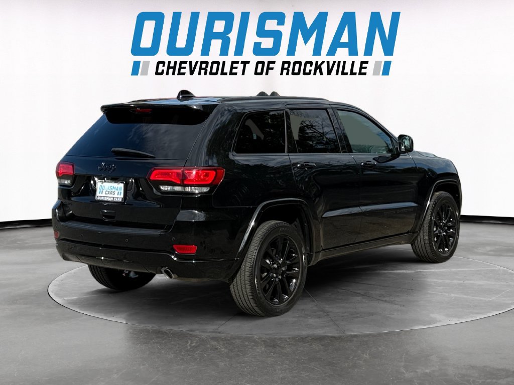 Used 2021 Jeep Grand Cherokee Laredo X AWD/4WD image 6