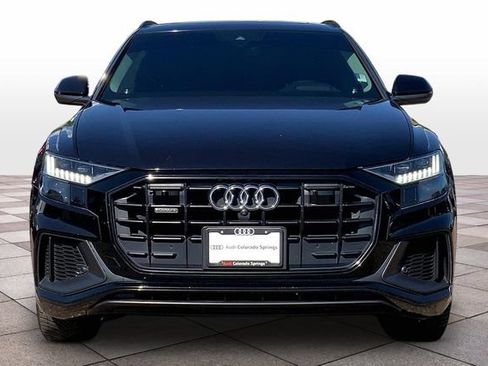 Used 2019 Audi Q8 Prestige w/ Luxury Package AWD/4WD image 3