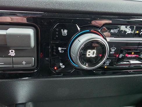 Used 2026 Chevrolet Silverado 1500 LTZ image 27