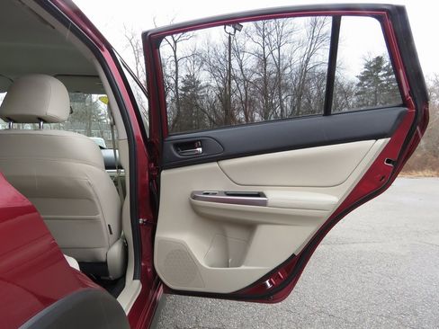 Used 2015 Subaru Crosstrek 2.0i Premium image 15