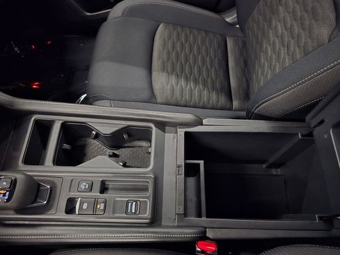 Used 2023 Nissan Pathfinder S FWD image 24