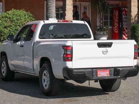 Used 2022 Nissan Frontier S image 6