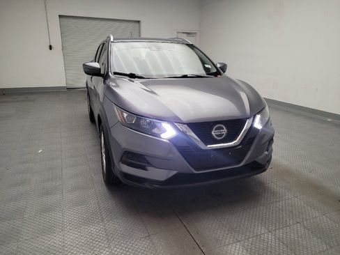 Used 2020 Nissan Rogue Sport SV FWD image 14