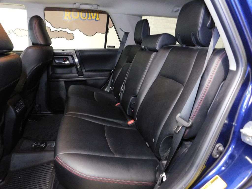 Used 2023 Toyota 4Runner TRD Off-Road Premium w/ Moonroof Package AWD/4WD image 53