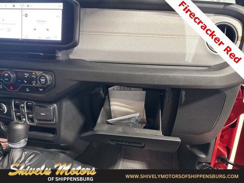 Certified 2024 Jeep Wrangler Sport S image 43