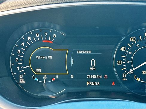 Used 2017 Lincoln MKC Select image 12