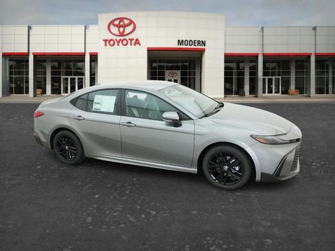 New 2026 Toyota Camry SE FWD image 15