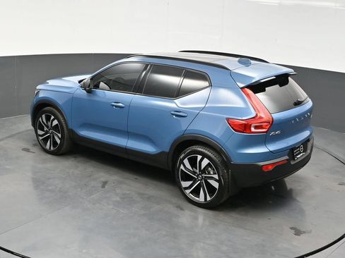Used 2025 Volvo XC40 B5 Ultra AWD/4WD image 37