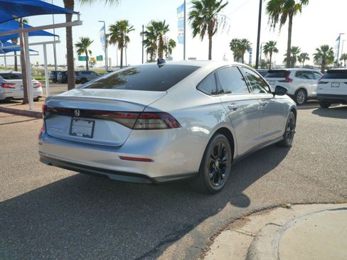 Used 2025 Honda Accord SE image 5
