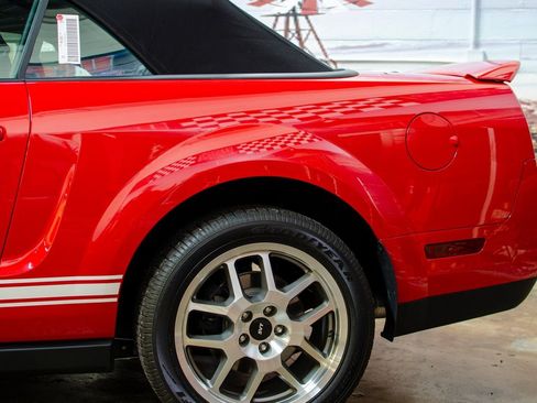 Used 2007 Ford Mustang Shelby GT500 image 13