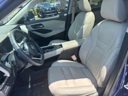 Certified 2022 Nissan Rogue SL w/ SL Premium Package FWD image 37