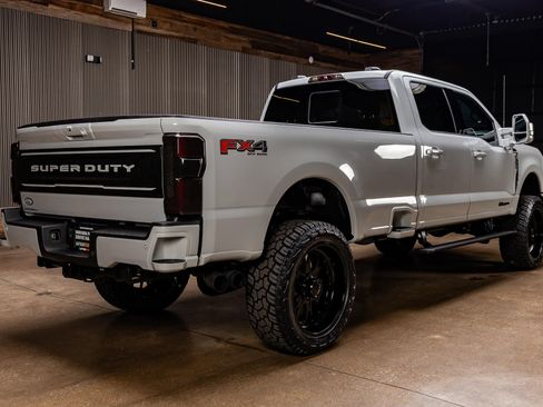 Used 2026 Ford F350 Platinum AWD/4WD image 10