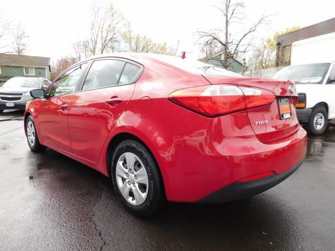 Used 2016 Kia Forte LX w/ LX Popular Package FWD image 3