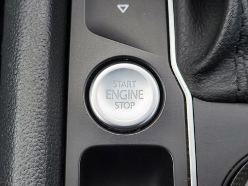 Used 2019 Volkswagen Atlas SEL Premium image 29