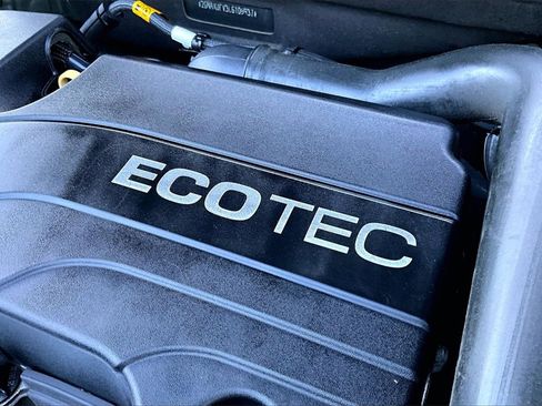 Used 2020 Chevrolet Equinox LT image 28