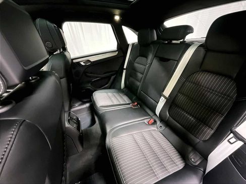 Used 2026 Porsche Macan Turbo AWD/4WD image 30