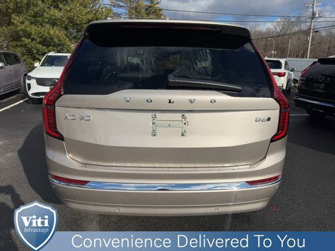 New 2026 Volvo XC90 B6 Plus w/ Protection Package Premier image 7