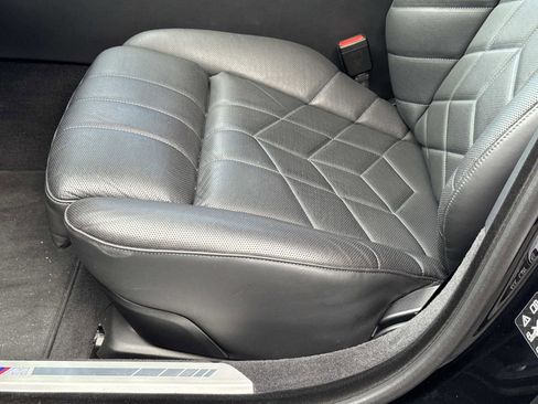 Used 2025 BMW 740i xDrive image 19