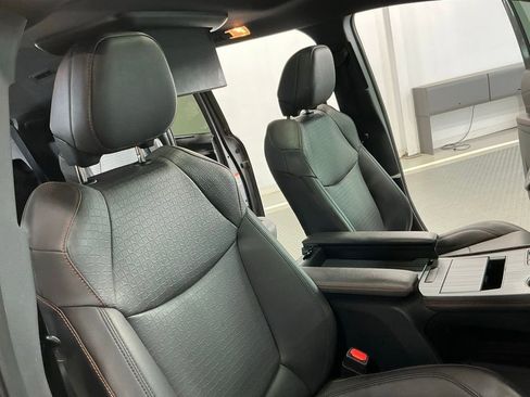Used 2021 Toyota Sienna XSE w/ XSE Plus Package FWD image 22