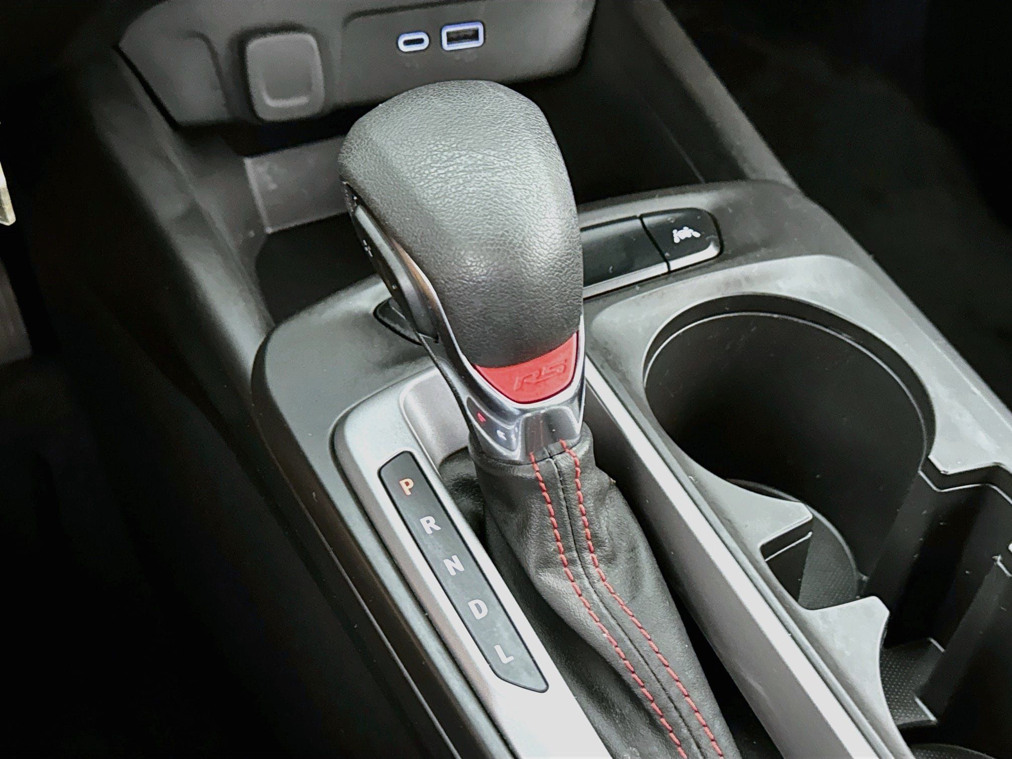 Used 2024 Chevrolet Trax RS FWD image 19