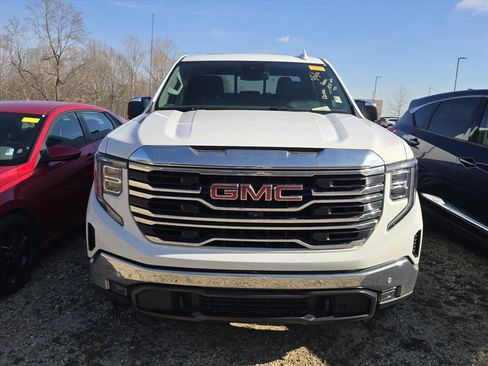 Used 2023 GMC Sierra 1500 SLT w/ SLT Premium Plus Package image 2