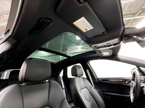 New 2026 Porsche Macan Turbo image 26