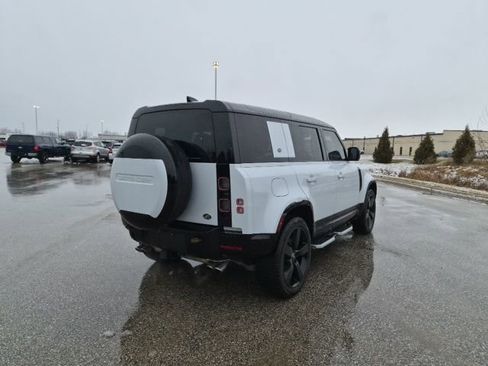 Used 2023 Land Rover Defender 110 V8 image 5