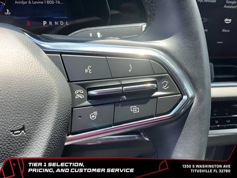 Used 2025 Chevrolet Equinox LT AWD/4WD image 27
