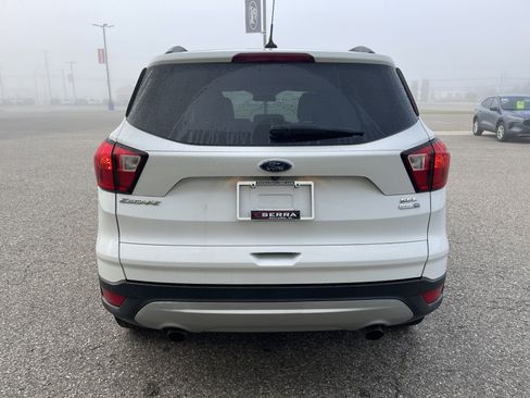 Used 2019 Ford Escape SEL AWD/4WD image 4