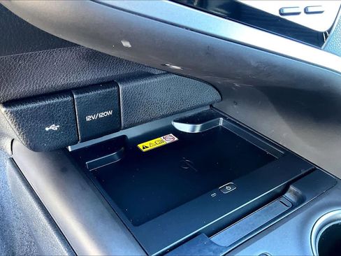 Used 2023 Toyota Camry SE image 33