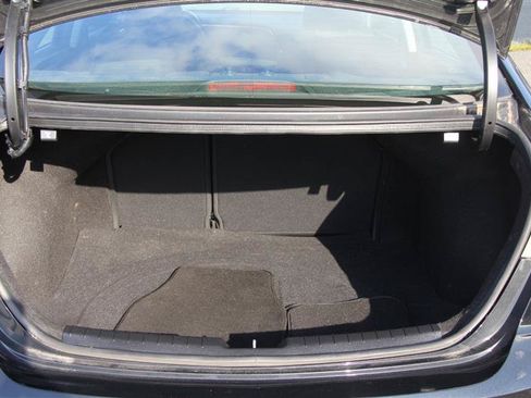 Used 2018 Hyundai Elantra SEL FWD image 11