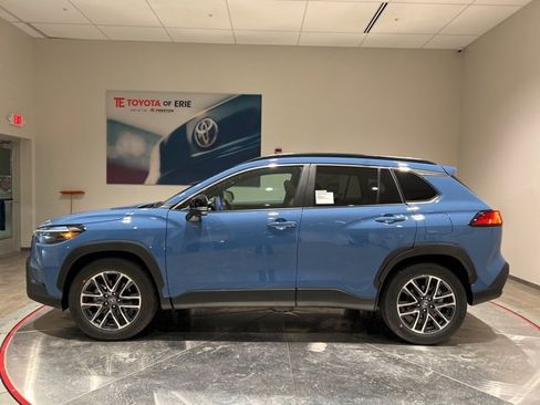 New 2026 Toyota Corolla Cross XLE image 3