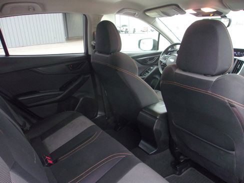 Used 2021 Subaru Crosstrek 2.0i Premium image 12