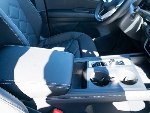 New 2026 Volkswagen Atlas Cross Sport SE image 36