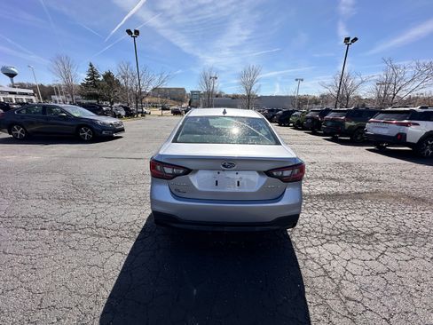 Used 2024 Subaru Legacy Premium image 4