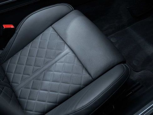 Used 2023 Audi S8 4.0 TFSI image 21