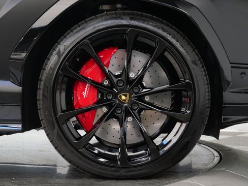 Used 2024 Lamborghini Urus S AWD/4WD image 43