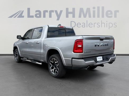 Used 2025 RAM 1500 Laramie w/ Sport Appearance Package AWD/4WD image 4