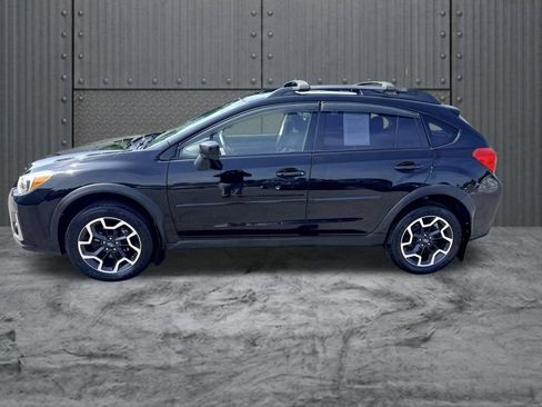Used 2017 Subaru Crosstrek 2.0i Premium AWD/4WD image 6