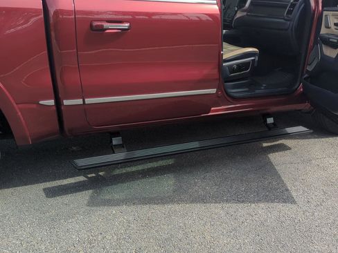 Used 2020 RAM 1500 Limited AWD/4WD image 9