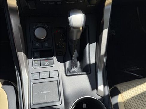 Used 2015 Lexus NX 300h AWD image 14