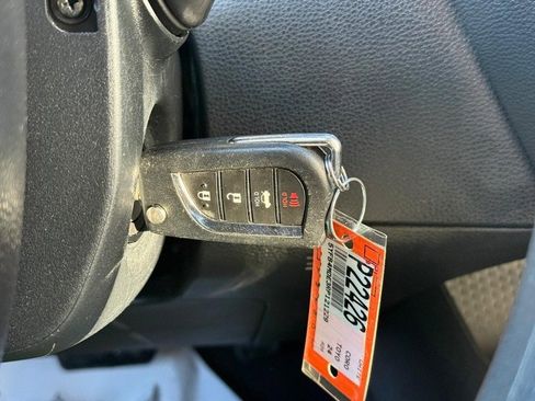 Used 2024 Toyota Corolla LE image 30