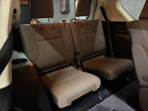Used 2020 Lexus GX 460 Premium AWD/4WD image 25
