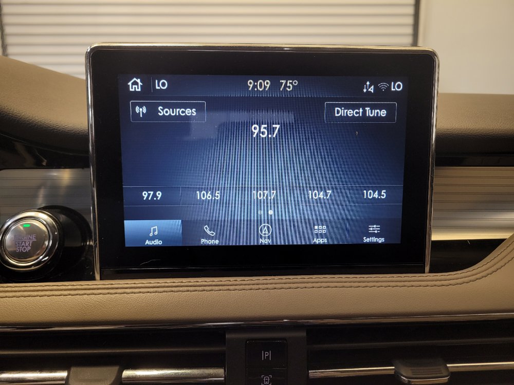 Used 2021 Lincoln Corsair AWD w/ Premium Package image 25