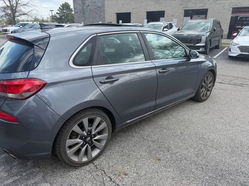 Used 2018 Hyundai Elantra GT Sport w/ Sport Tech Package 04 image 4
